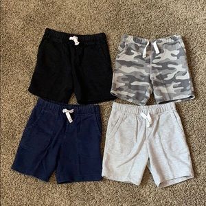 Set of 4t boys knit shorts